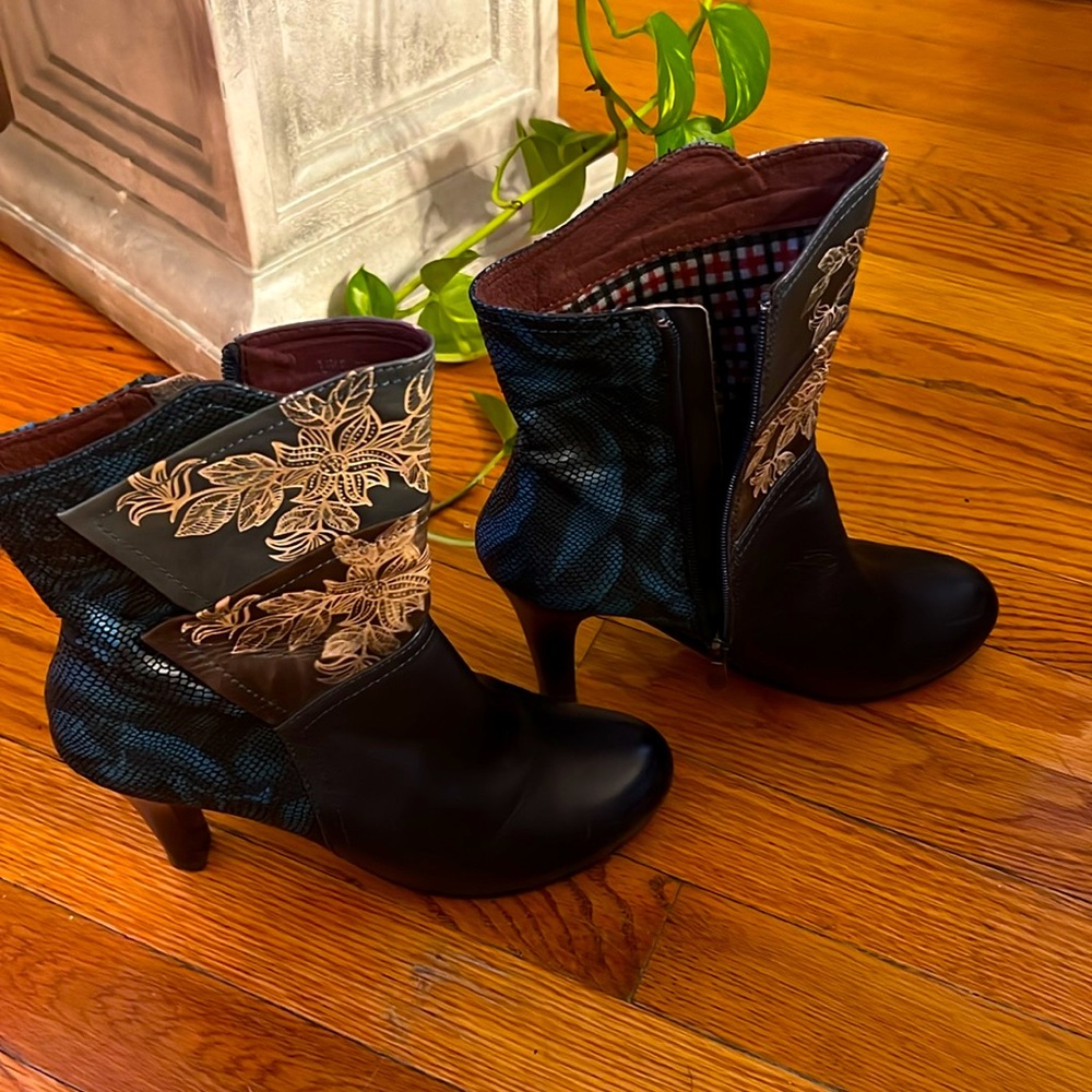 Cute soft leather Ankle Boot.